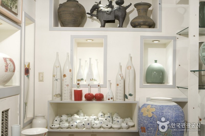 Eden Pottery  (8/16)