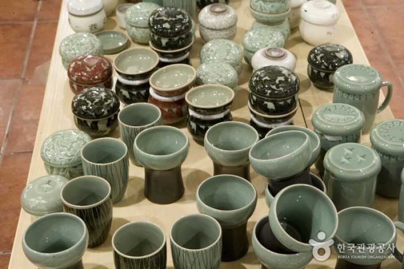 Eden Pottery  (13/16)
