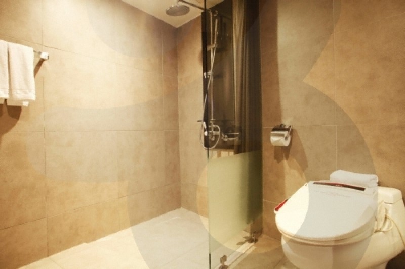 Tria Hotel  (9/17)