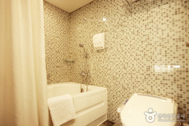 Best Western Premier Hotel Kukdo (베스트웨스턴 프리미어 호텔국도) (10/21)