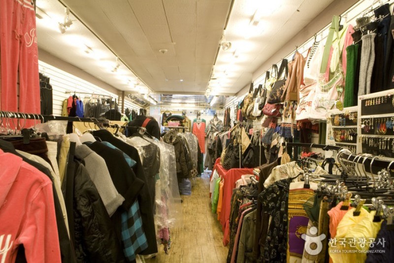 Itaewon Fashion Ilbeonga  (2/16)