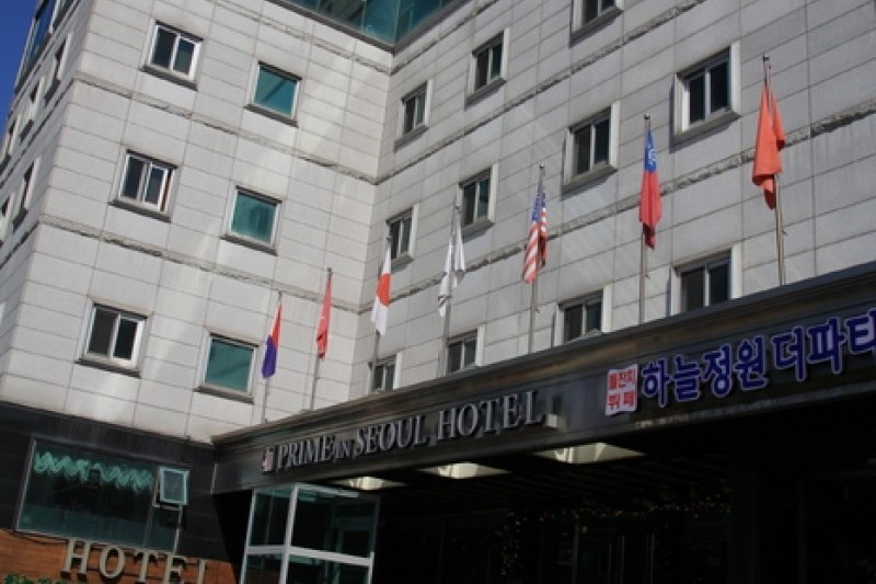 Prime in Seoul  (1/8)