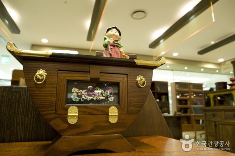 Taegeuk Crafts  (11/13)