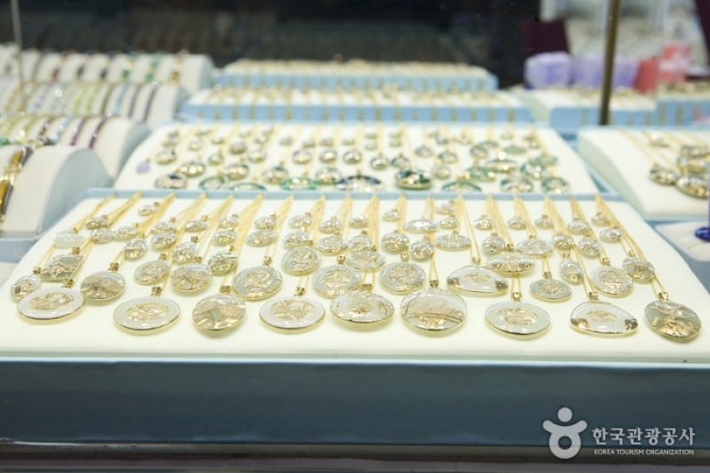 Joy Jewelry  (4/7)