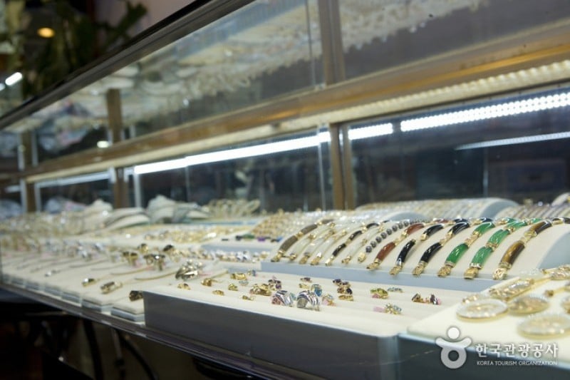 Joy Jewelry  (5/7)