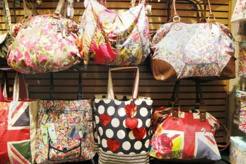 Accessorize - Apgujeong Rodeo Branch  (1/8)