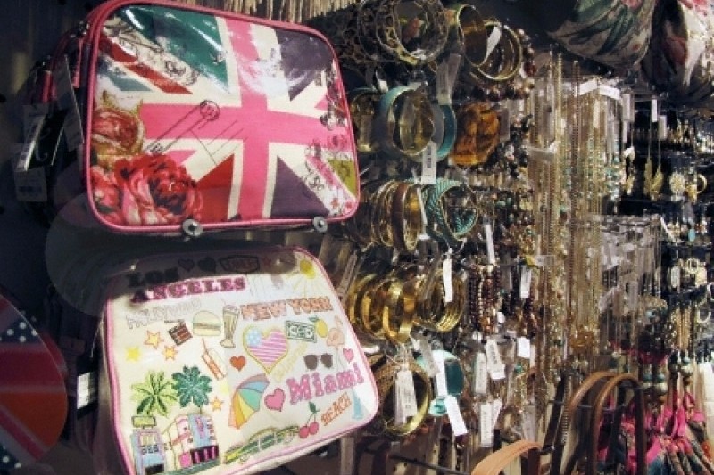 Accessorize - Apgujeong Rodeo Branch  (6/8)