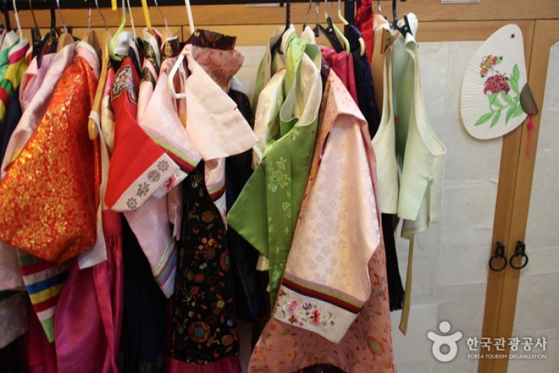 Hanok Homestay Information Center  (5/8)