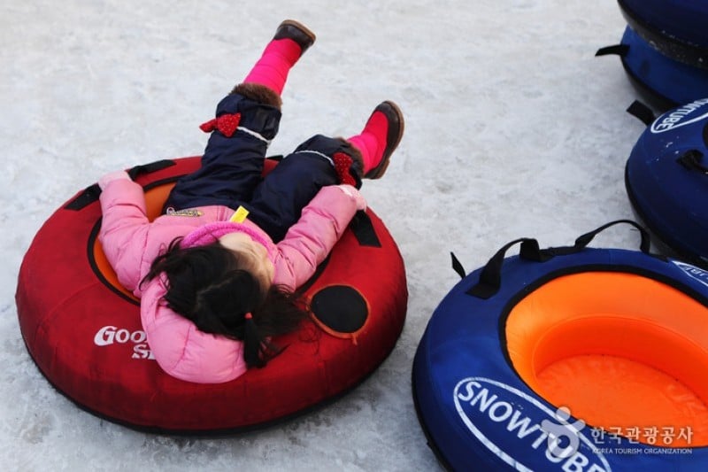 Ttukseom Hangang Park Sledding Hill  (19/25)