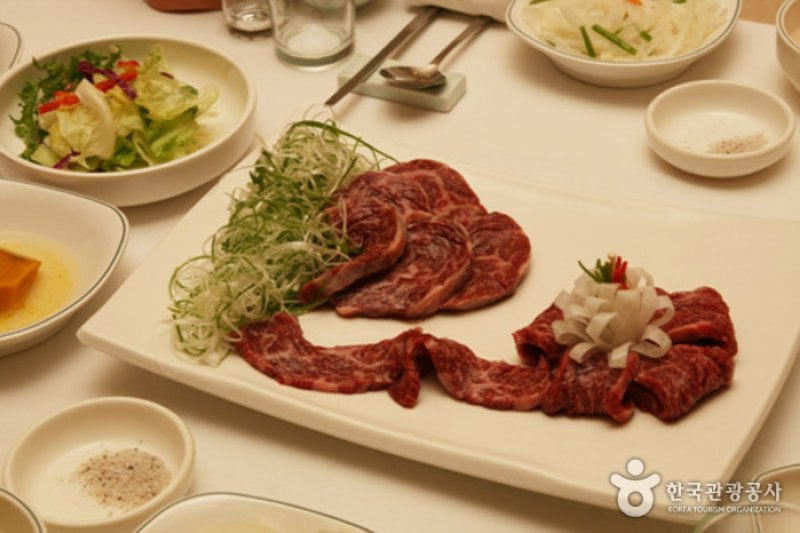 Chowoo Maeul  (11/13)