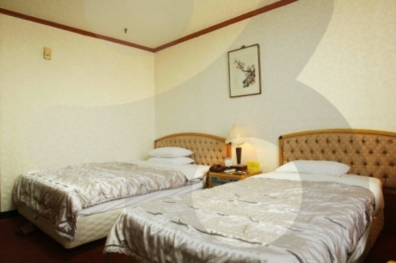 Kyungnam Tourist Hotel  (7/17)