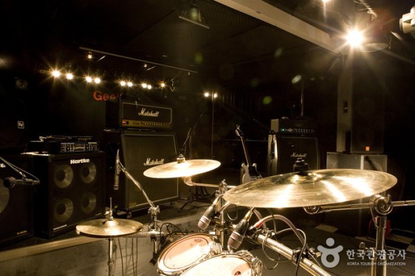 Geek Live House