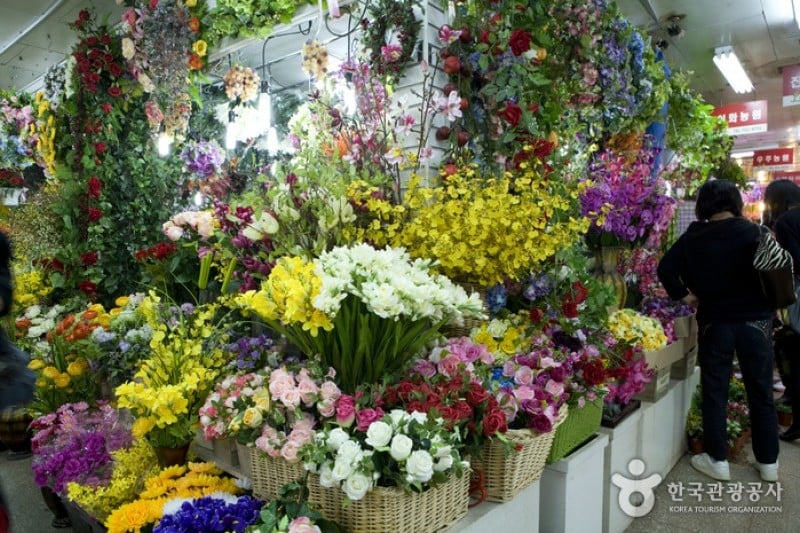 Daedo Shopping Center  (12/13)