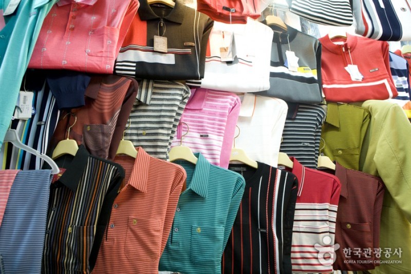 Namdaemun Jungang Shopping Center  (2/12)