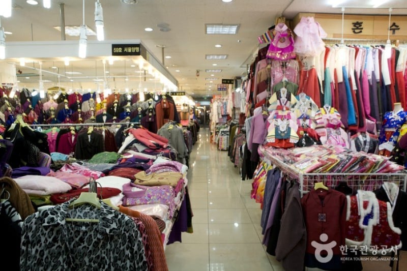 Namdaemun Jungang Shopping Center  (4/12)