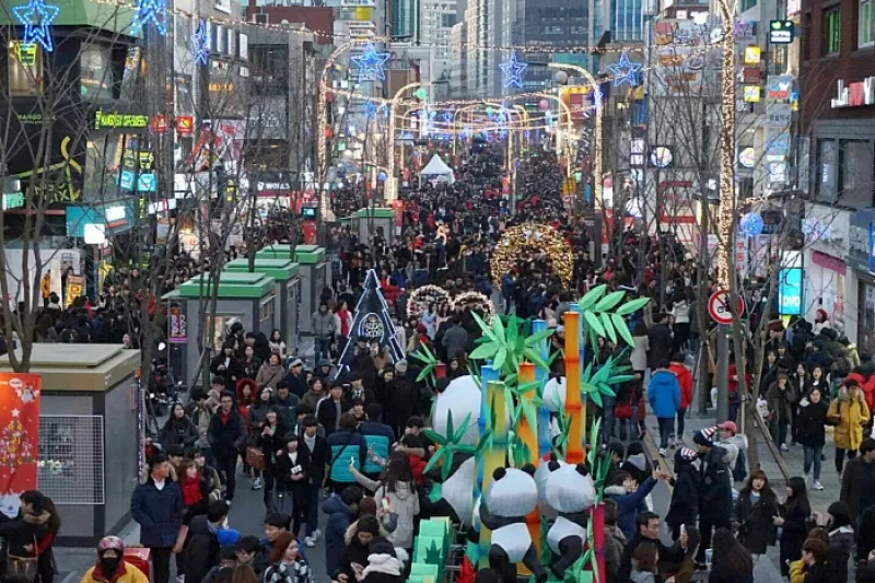 Sinchon  Christmas Market (신촌 크리스마스마켓) (4/17)