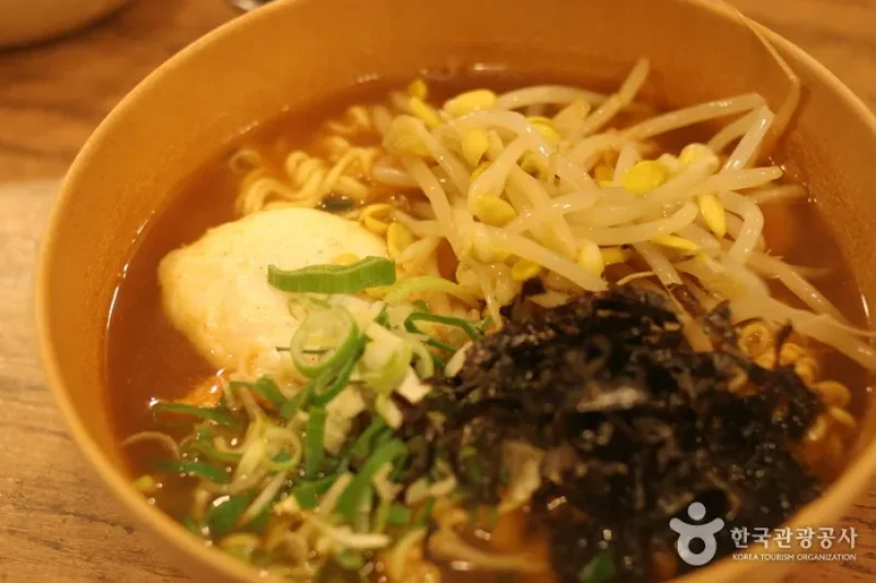Teumsae Ramyeon  (2/11)