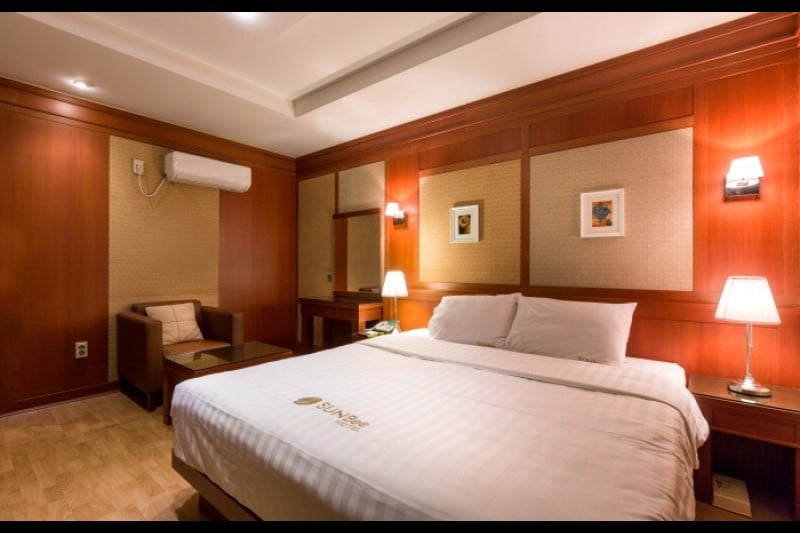 Hotel Sun Bee - Goodstay  (8/10)