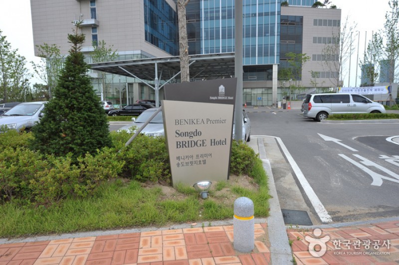 BENIKEA Premier Songdo Bridge Hotel 