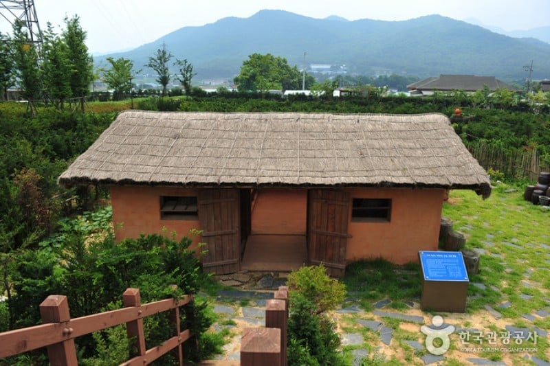 Ganghwa Armiae World  (11/25)