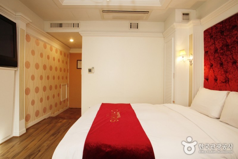 Hotel Charis  (7/16)