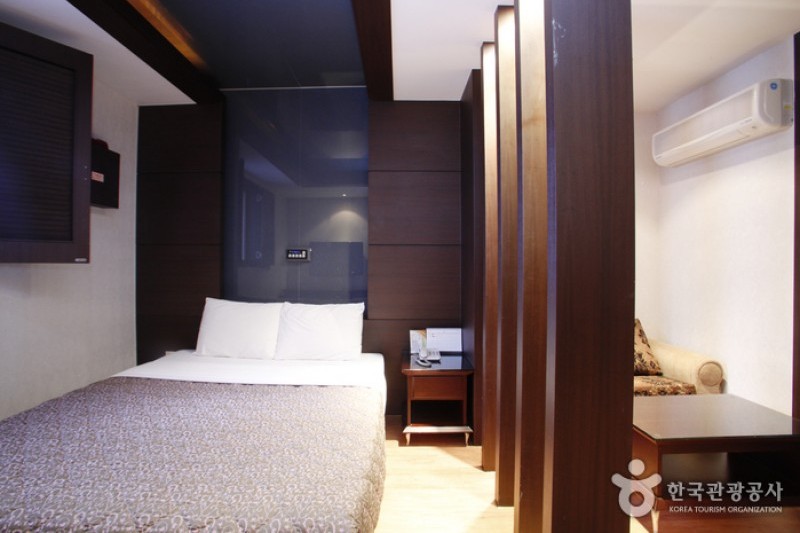 Hotel June Incheon Airport  (5/7)