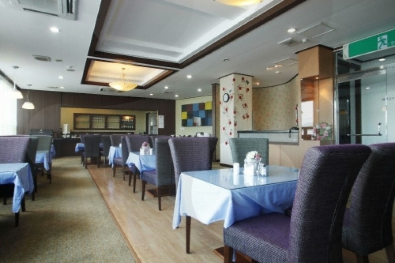 Hotel Zeumes  (2/15)