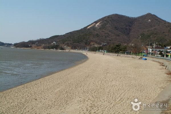 Dongmak Beach