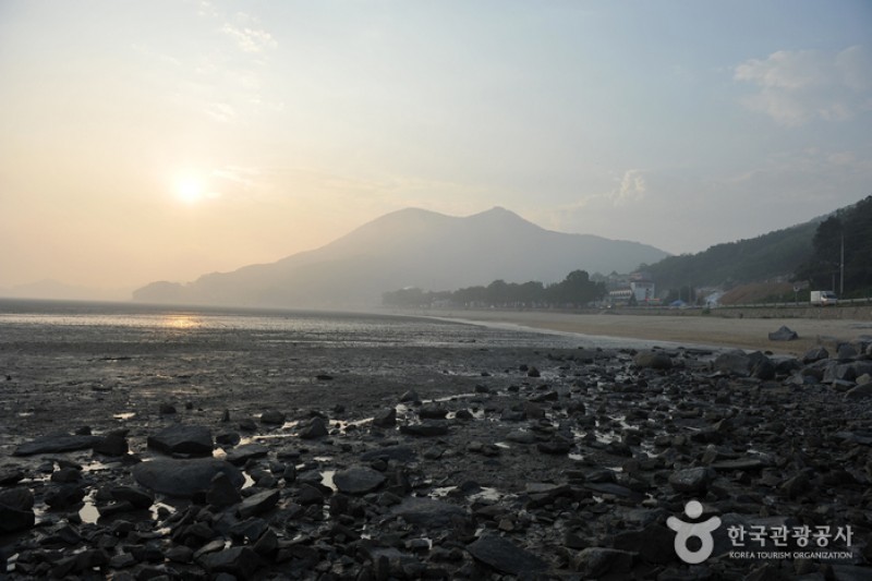 Dongmak Beach  (2/12)