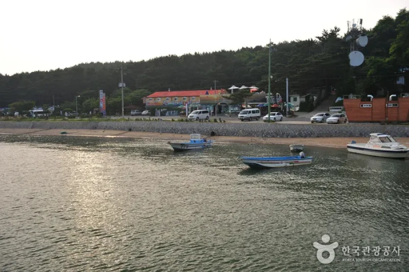 Geojampo Beach  (4/7)
