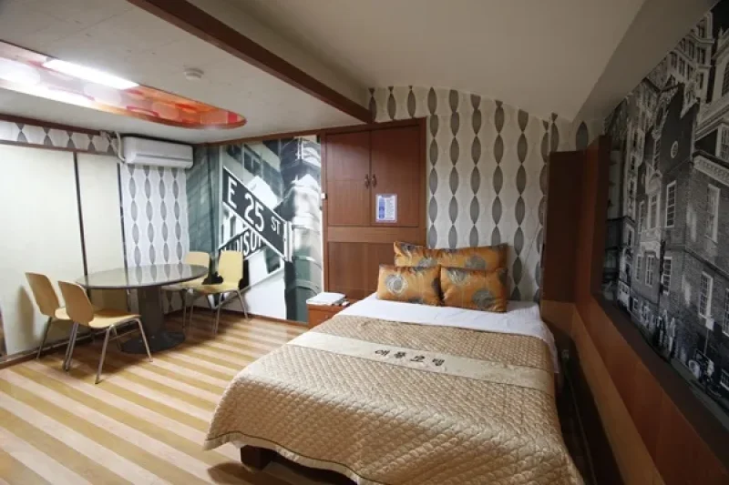 Apple Motel - Goodstay  (4/11)