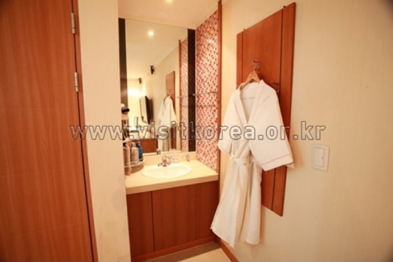Eos Hotel - Goodstay  (5/19)
