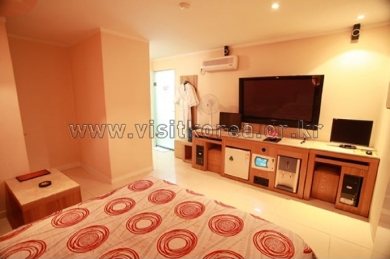 Eos Hotel - Goodstay  (12/19)
