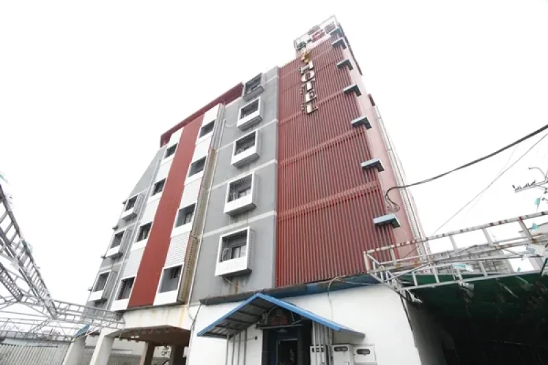 E Hotel - Goodstay  (7/15)