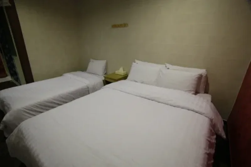 E Hotel - Goodstay  (14/15)