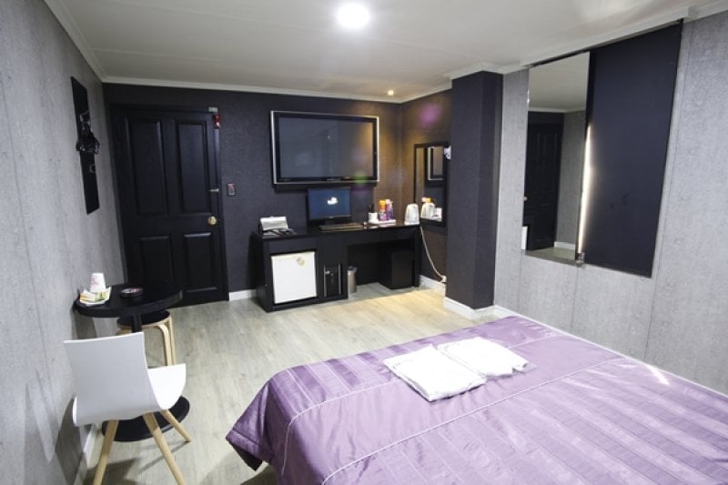 View Hotel - Goodstay  (3/8)