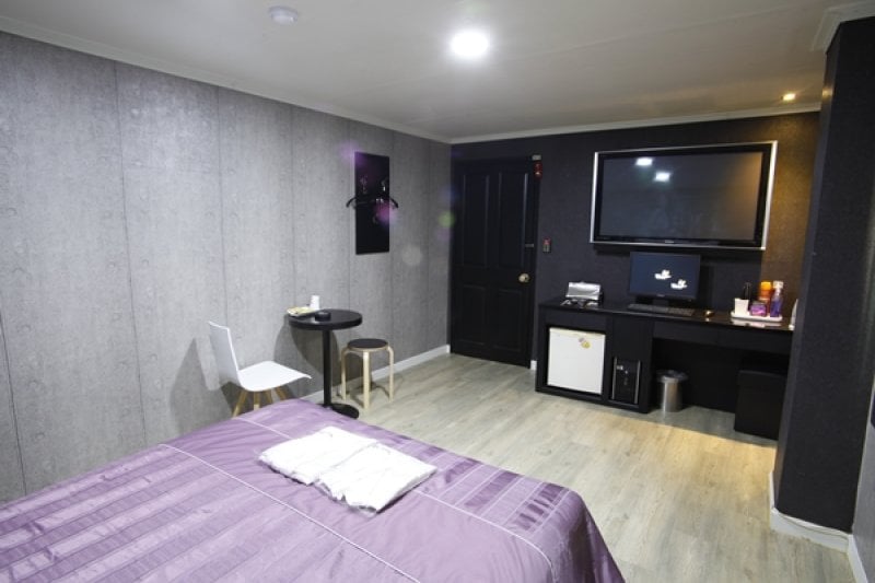 View Hotel - Goodstay  (4/8)