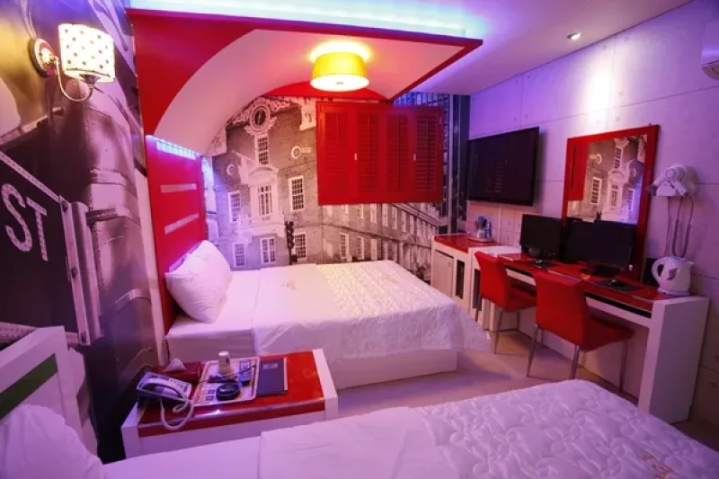 Sharp Hotel - Goodstay  (4/9)