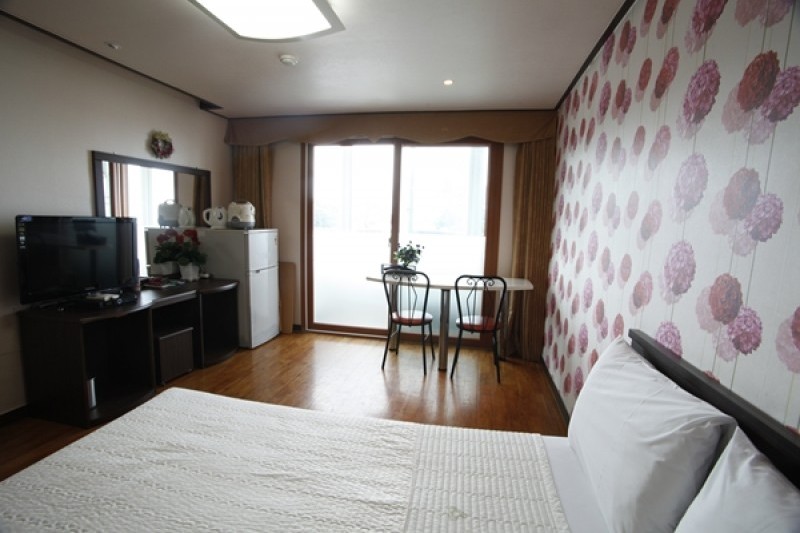 Hawaii beach - Goodstay  (4/23)