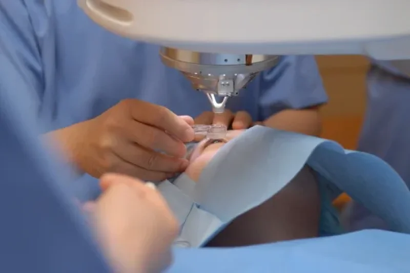 Yeonsu Kim Eye Center  (2/2)