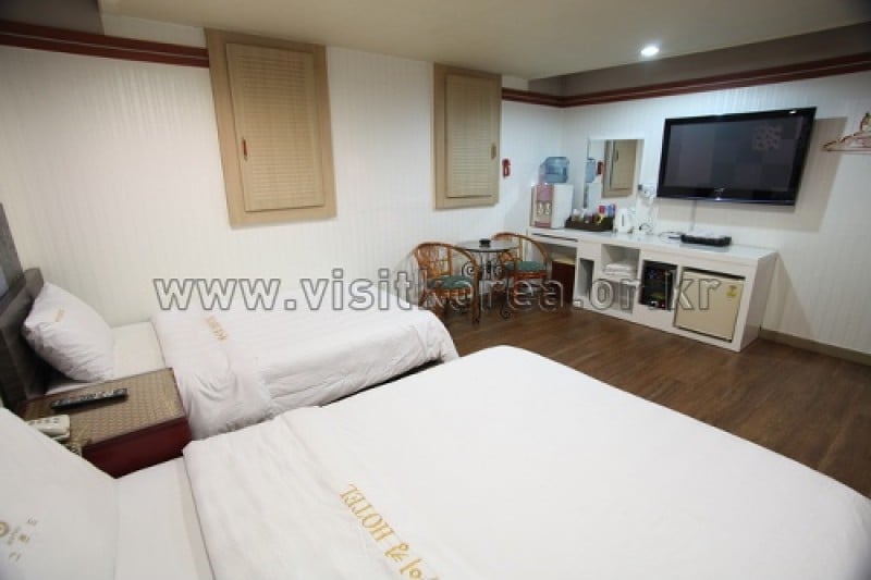 Biking Hotel - Goodstay  (4/11)