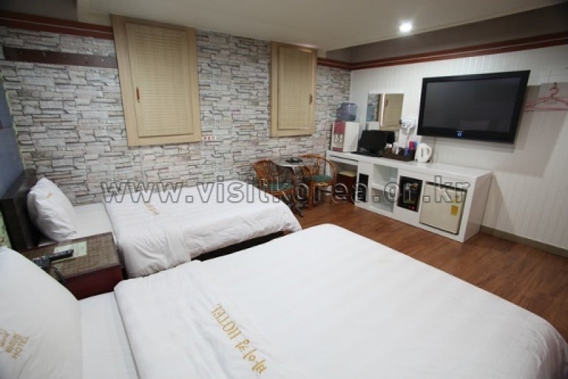 Biking Hotel - Goodstay  (8/11)