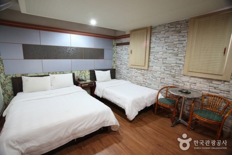 Biking Hotel - Goodstay  (9/11)