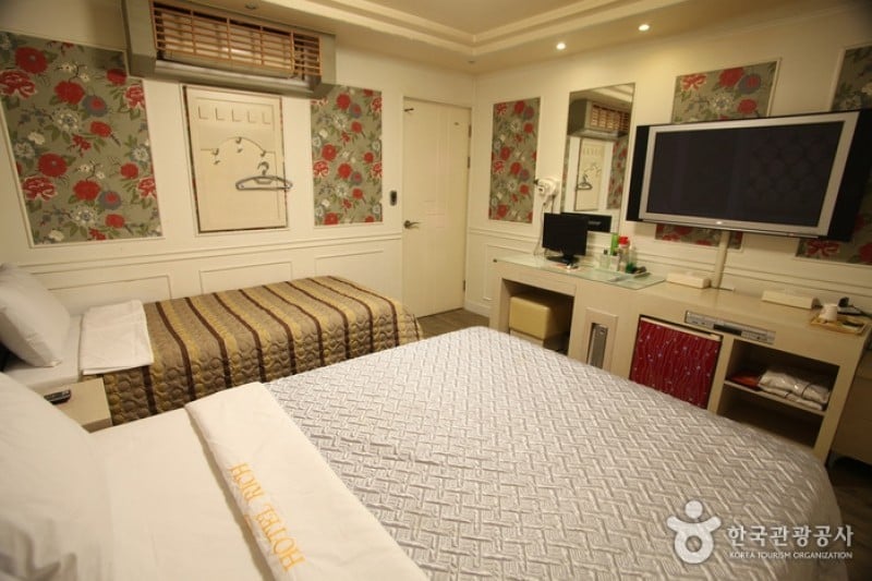 Rich Hotel - Goodstay  (3/6)