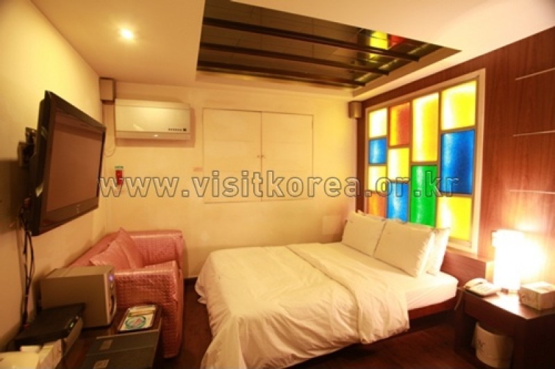 N Motel - Goodstay  (6/8)