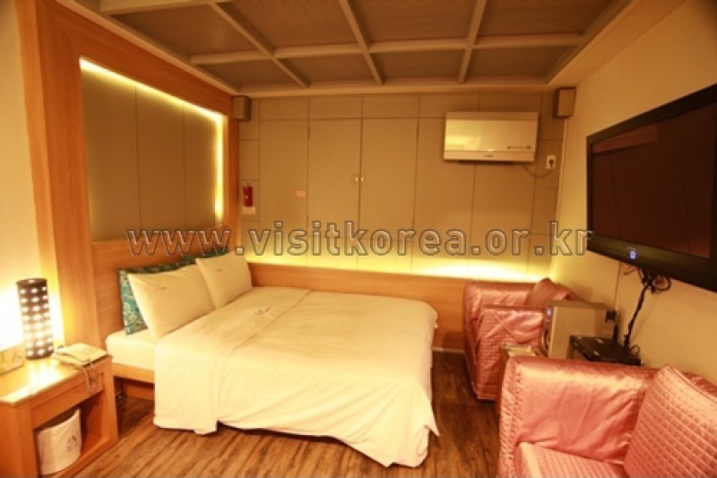 N Motel - Goodstay  (7/8)