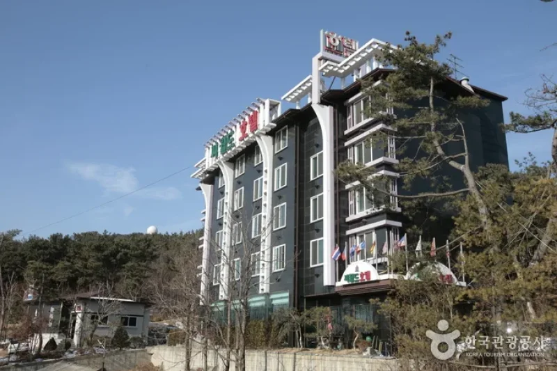 Hotel Seaworld  (1/25)