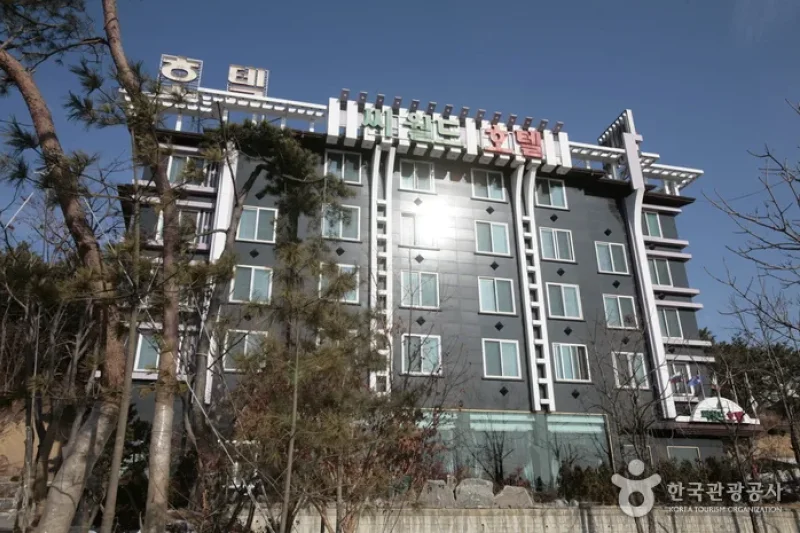 Hotel Seaworld  (2/25)