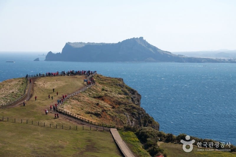 Seongsan Ilchulbong Peak [UNESCO World Heritage]  (5/31)