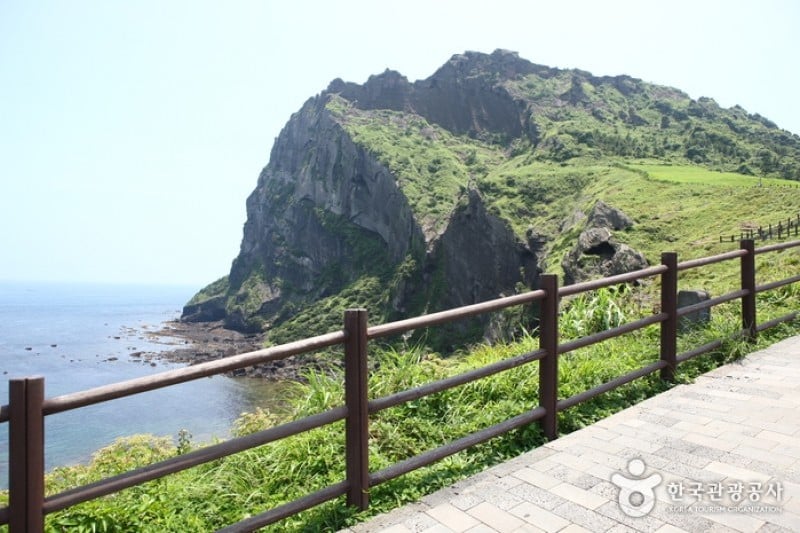 Seongsan Ilchulbong Peak [UNESCO World Heritage]  (19/31)